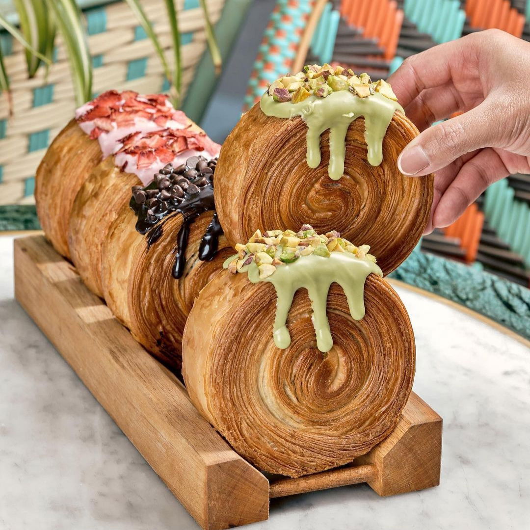 Apa Itu Cromboloni, Makanan yang Lagi Viral di TikTok - Nibble Apa Itu Cromboloni, Makanan yang Lagi Viral di TikTok - Nibble