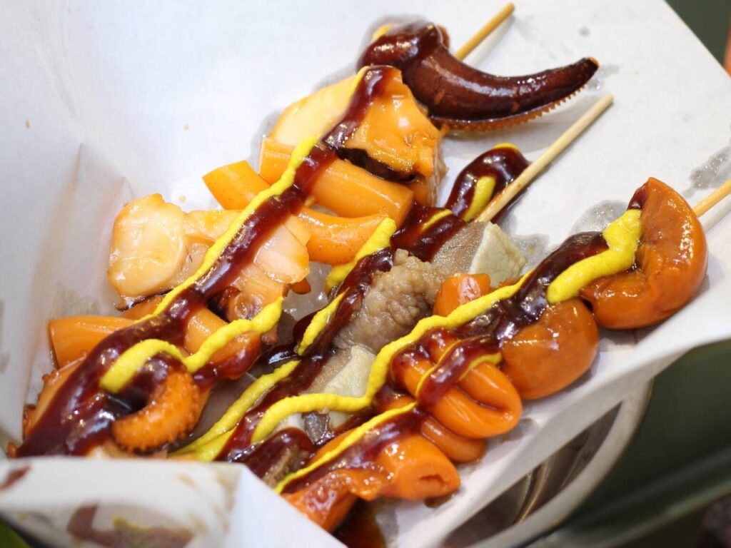 15 Best Street Food Dishes in the World You Must Try