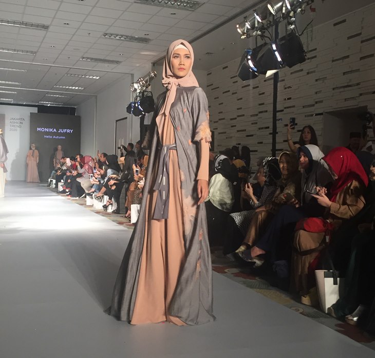 Koleksi fashion terbaru