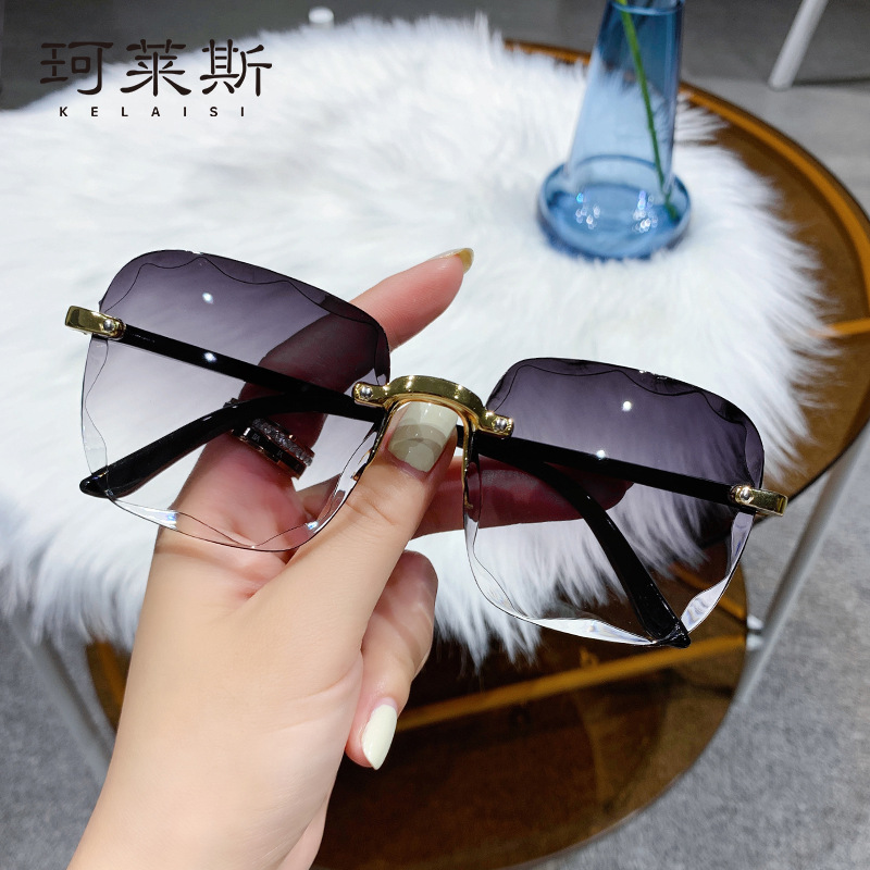 Kacamata fashion 2026