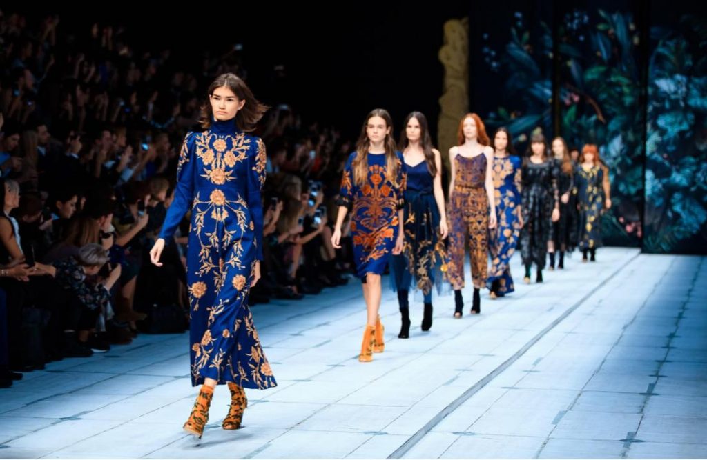Tren Fashion Wanita Terbaru Yang Dinanti Tahun 2022 ...