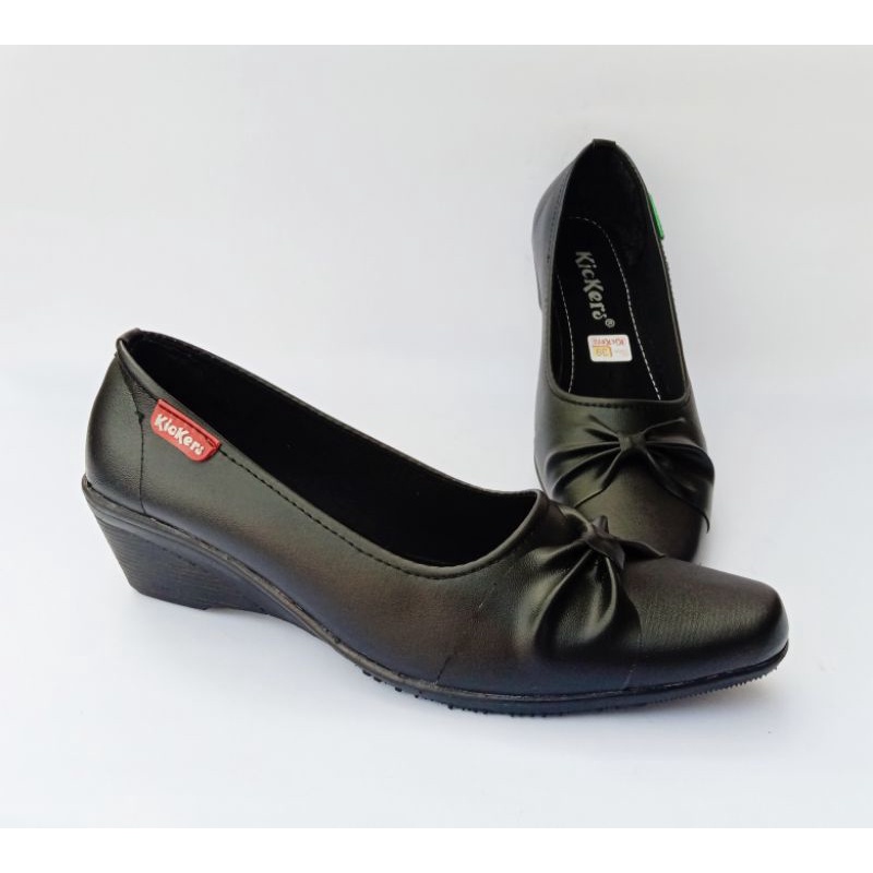 Jual SEPATU KERJA WANITA KANTOR ASLI CANTIK MODEL WEDGES HITAM MOTIF ... Jual SEPATU KERJA WANITA KANTOR ASLI CANTIK MODEL WEDGES HITAM MOTIF ...